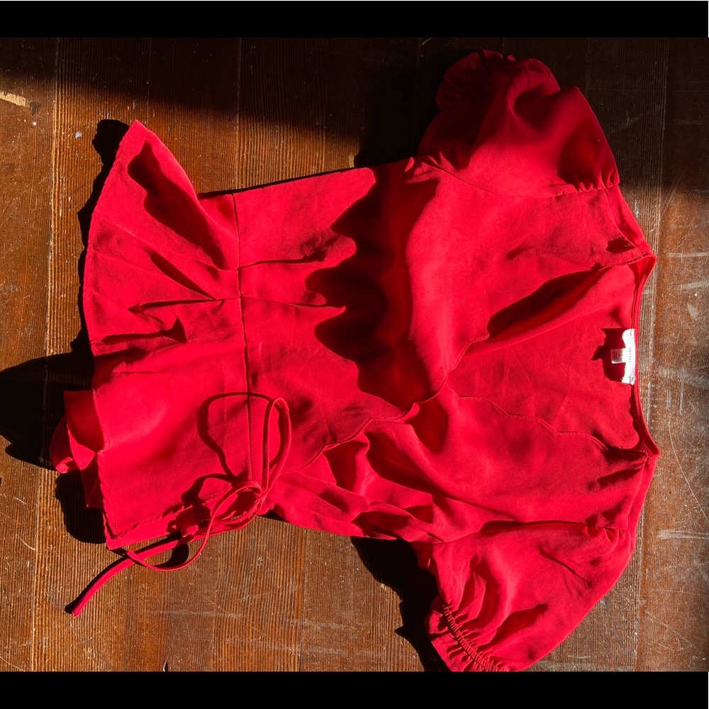 Red tie top
